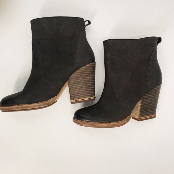 TIMBERLAND BOOT COMPANY® MARGE SHORT PULL-ON BOOTS IN COLOR NINE IRON- US 11M - Picture 6 of 11